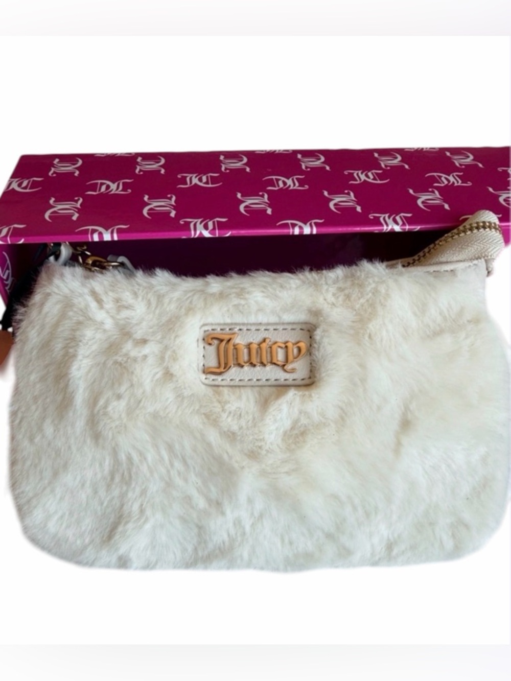 Juicy Couture Faux Fur Wristlet w/ Heart Charm – Y2K Glam